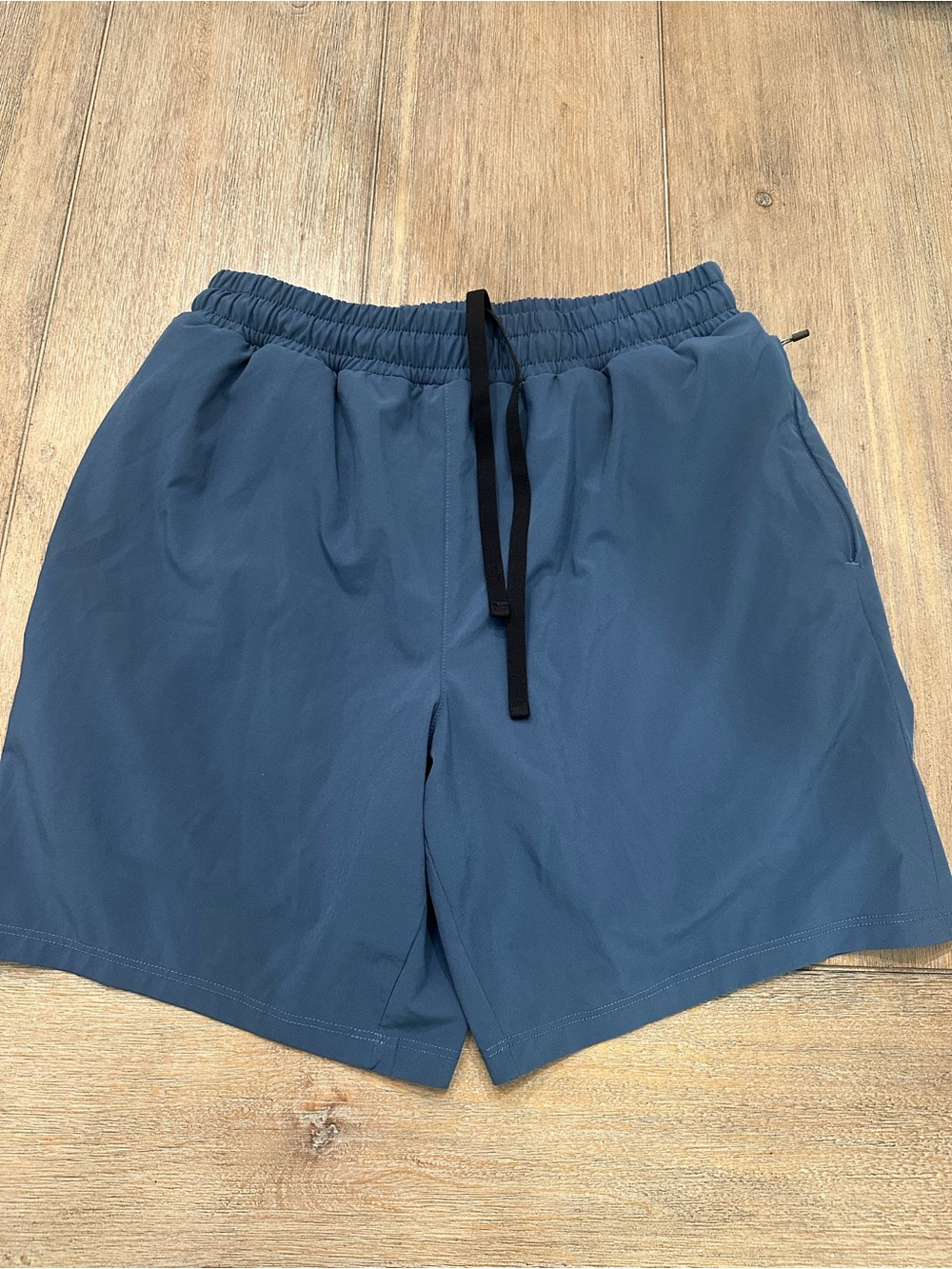 Beyond Yoga Men's Navy Blue Elastic Waist Lined Performance Shorts | Size Small